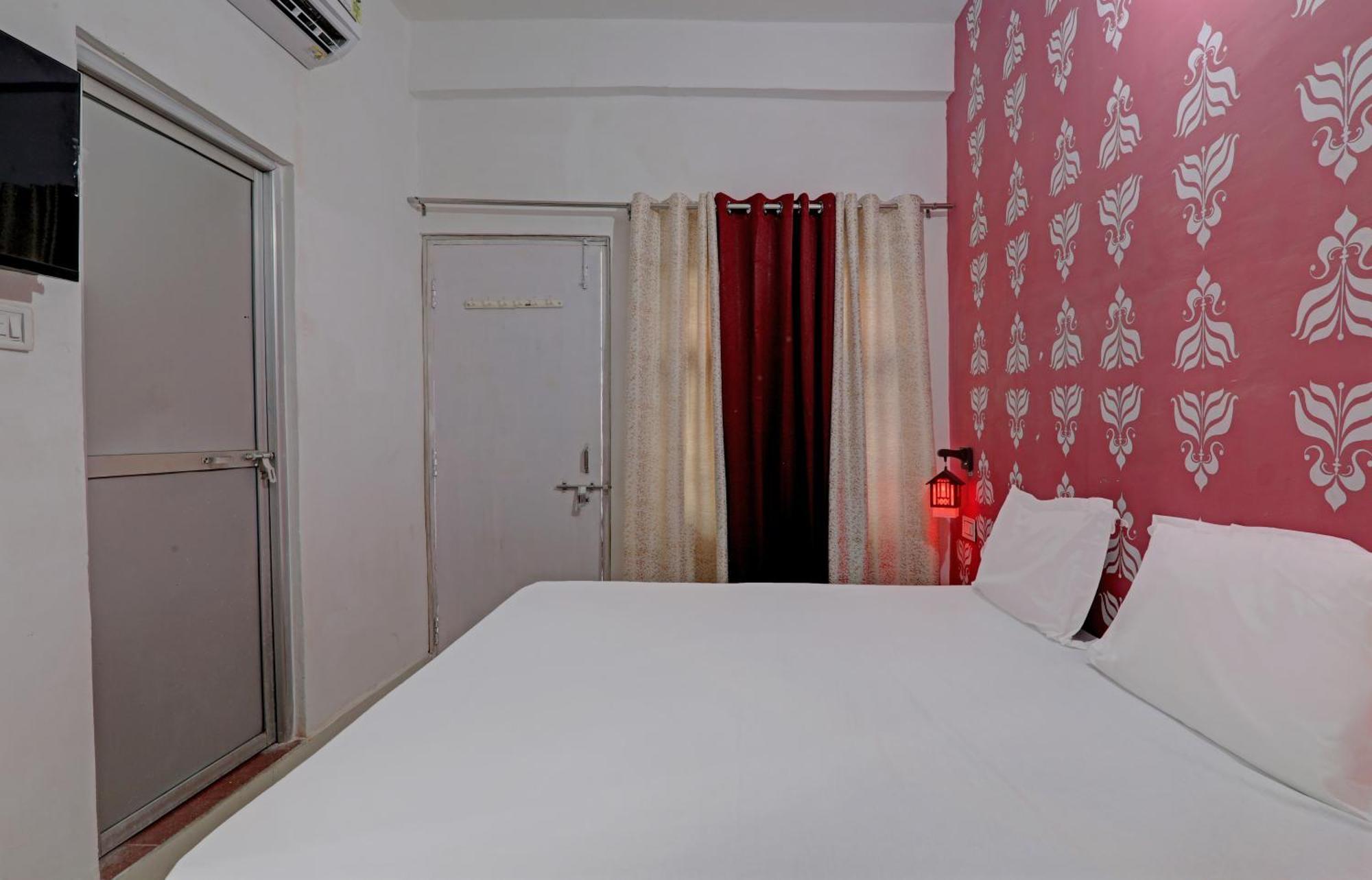 Hotel O Surya Inn Pura Raghunath Bagian luar foto