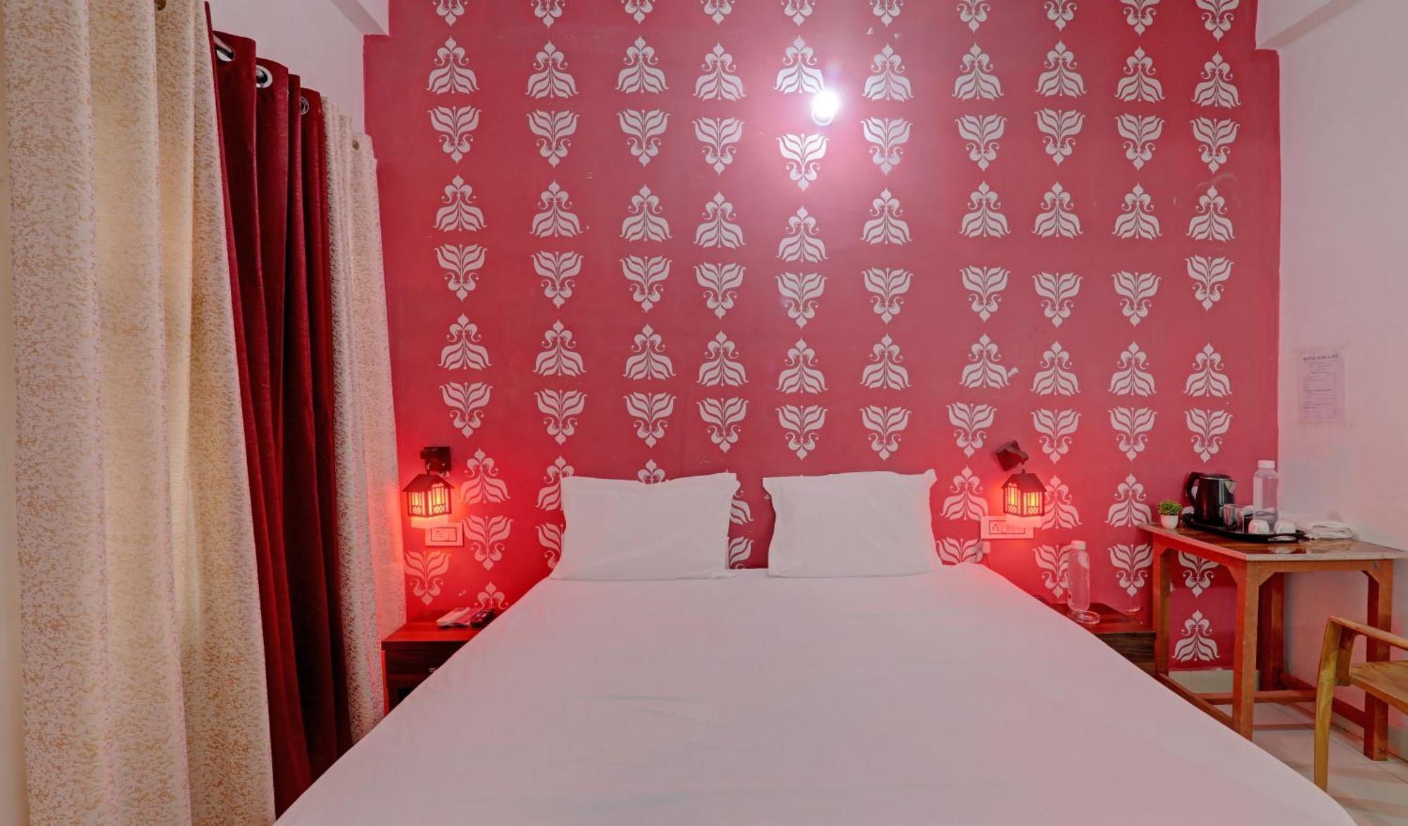 Hotel O Surya Inn Pura Raghunath Bagian luar foto