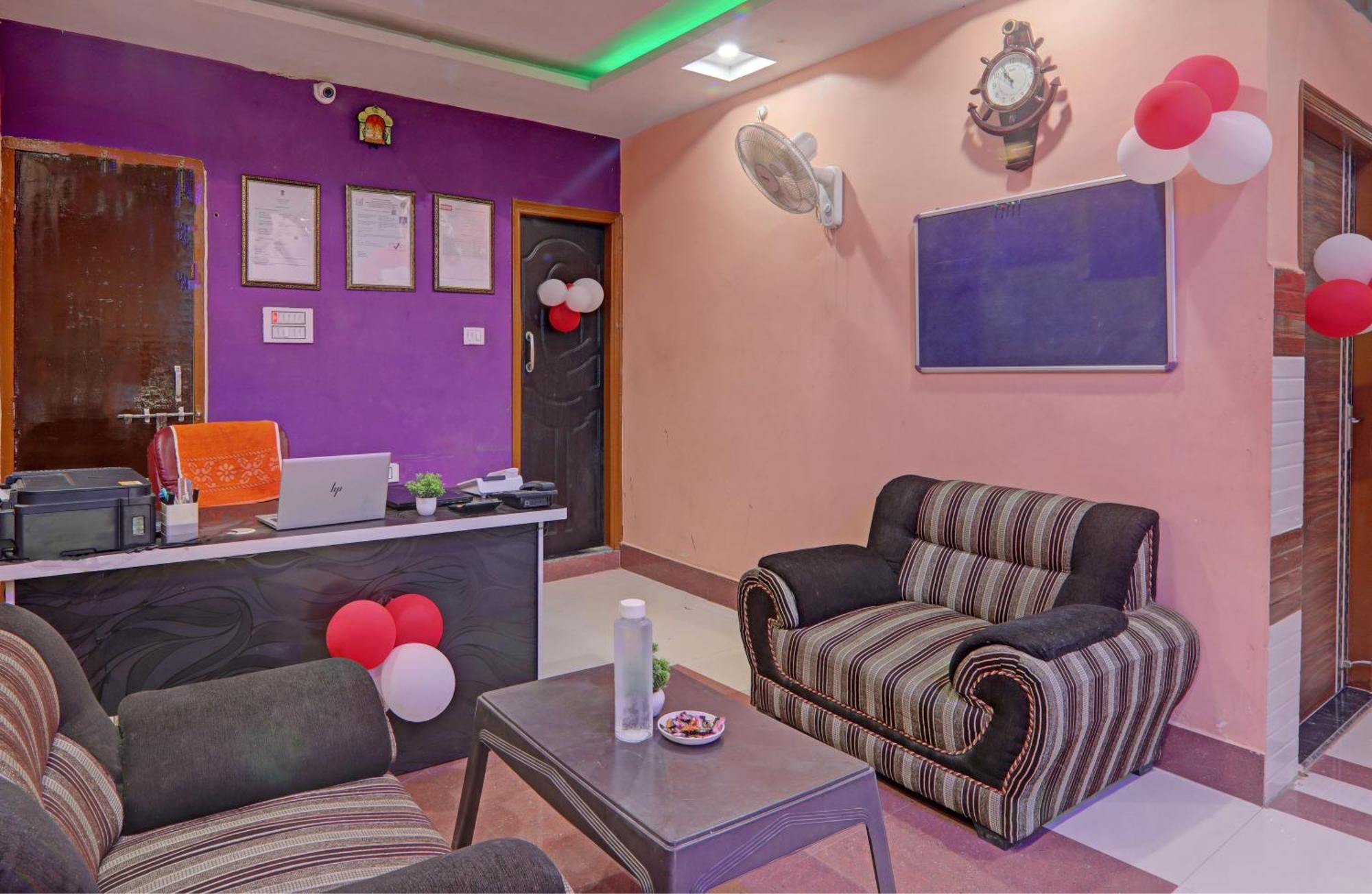 Hotel O Surya Inn Pura Raghunath Bagian luar foto