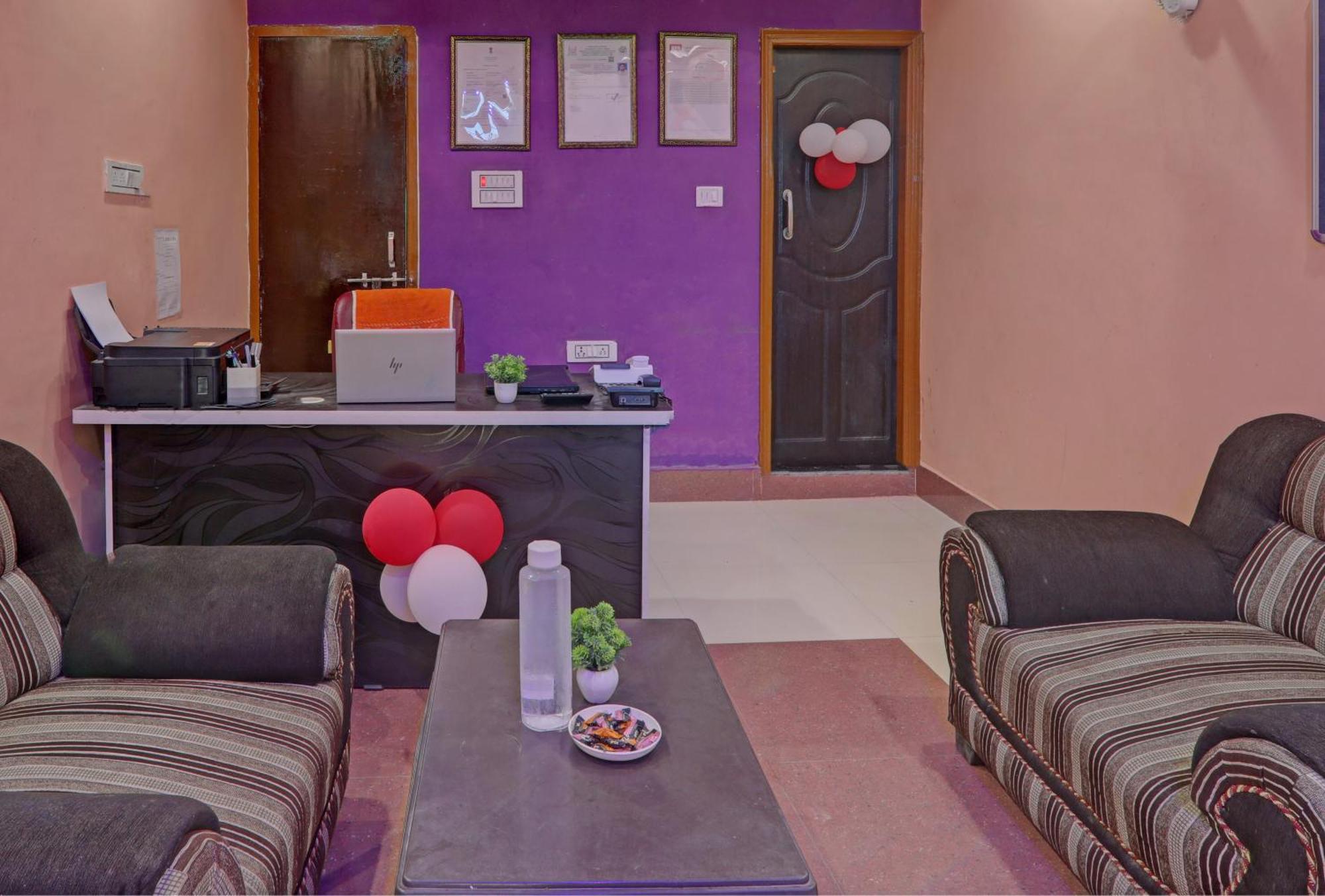 Hotel O Surya Inn Pura Raghunath Bagian luar foto