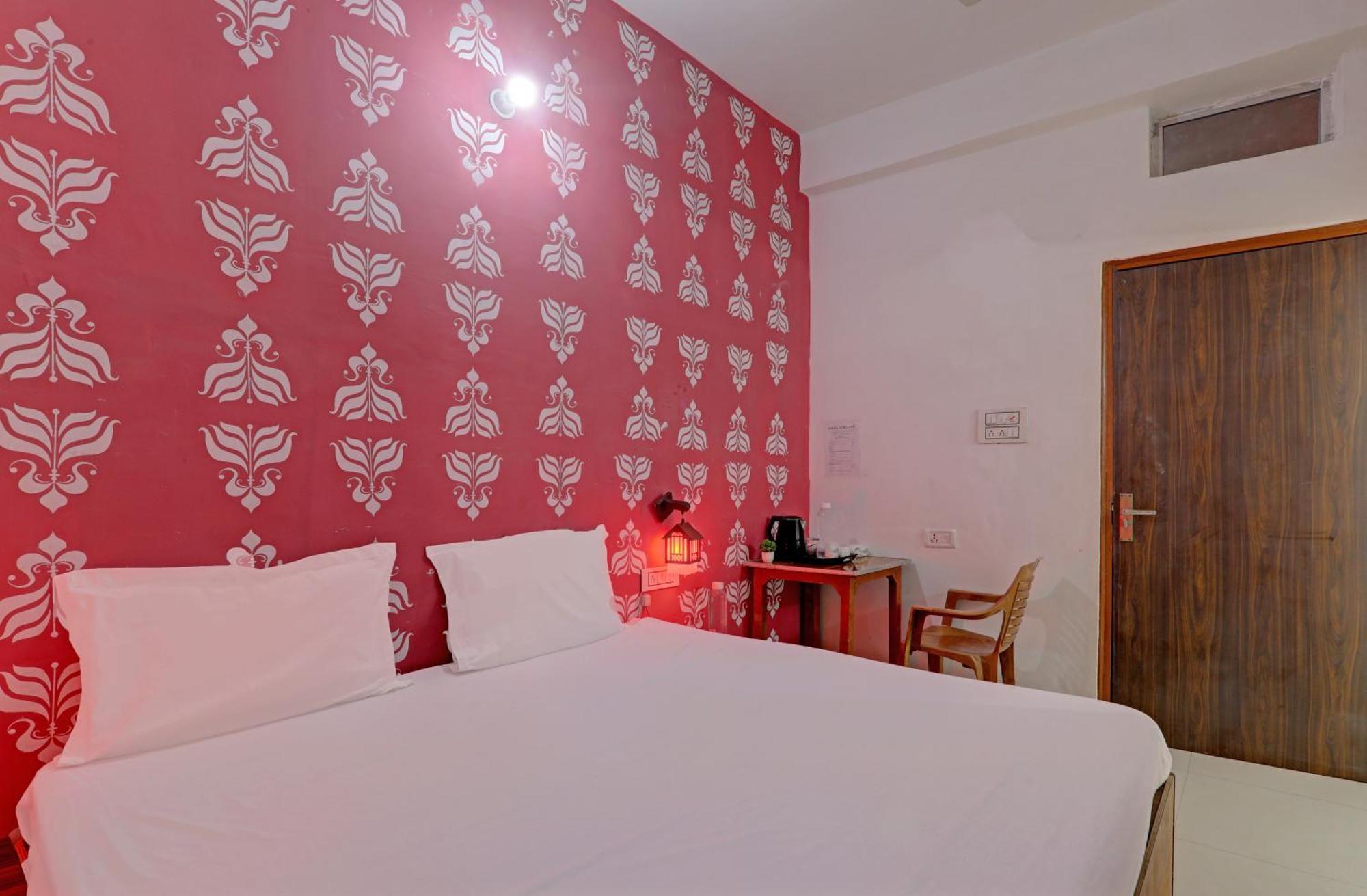 Hotel O Surya Inn Pura Raghunath Bagian luar foto